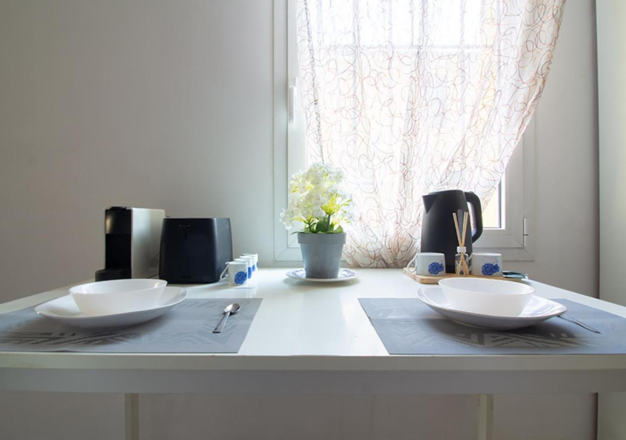 Athena Rooms - Parcheggio Privato Болонья Экстерьер фото